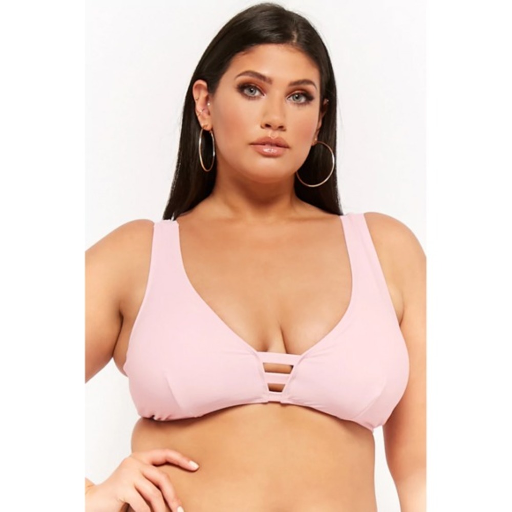 Forever 21‎ Plus + Ladder Cut Out Padded Bikini Top